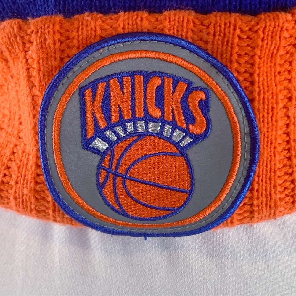 Mitchell & Ness Knicks NBA basketball team blue & orange winter hat pom pom - Picture 3 of 6